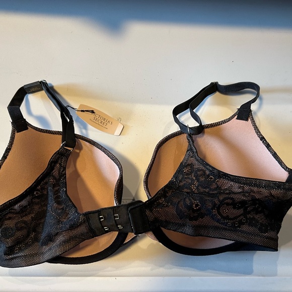 Victoria’s Secret Black lace bra size 34D - Picture 5 of 7
